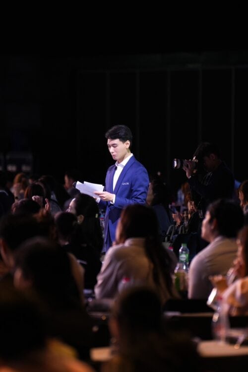 คุณหมออู๋ร่วมเป็นผู้ดำเนินรายการ งานบรรยายวิชาการแพทย์ ในหัวข้อ Turn your AART into HIT SHAPE UP & GLOW ON 4 S 21594250