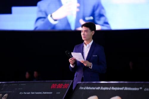 คุณหมออู๋ร่วมเป็นผู้ดำเนินรายการ งานบรรยายวิชาการแพทย์ ในหัวข้อ Turn your AART into HIT SHAPE UP & GLOW ON 3 S 21594252